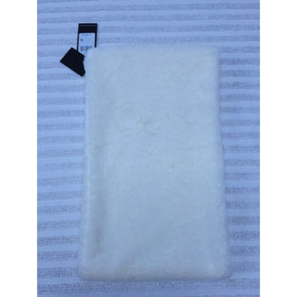 KARL LAGERFELD Paris Wome\'s White Faux Fur Scarf Pullover Lightweight New $68